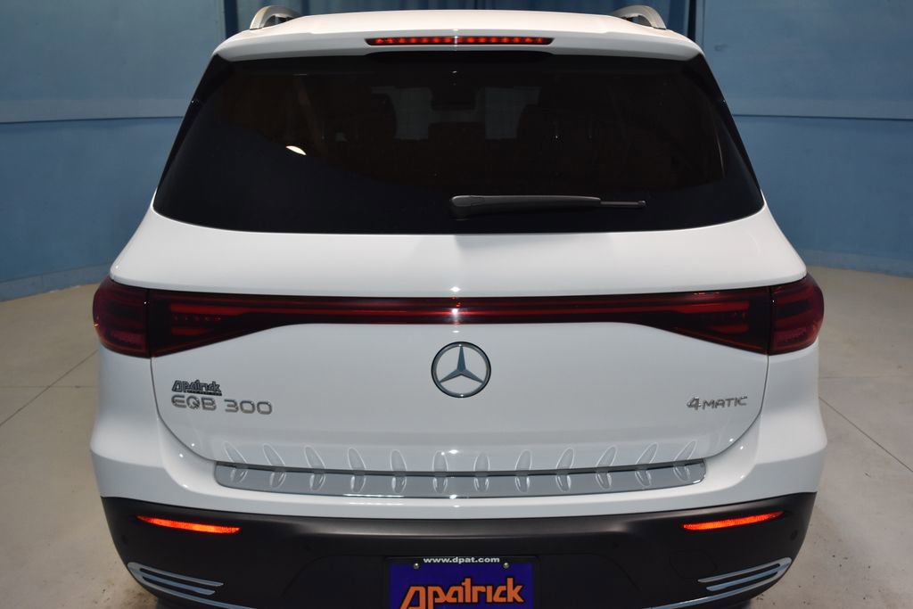 Used 2024 Mercedes-Benz EQB 300 4MATIC image 28