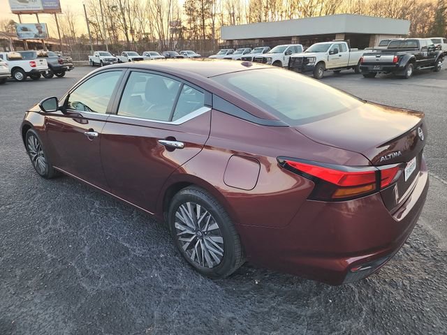 Used 2023 Nissan Altima 2.5 SV image 3