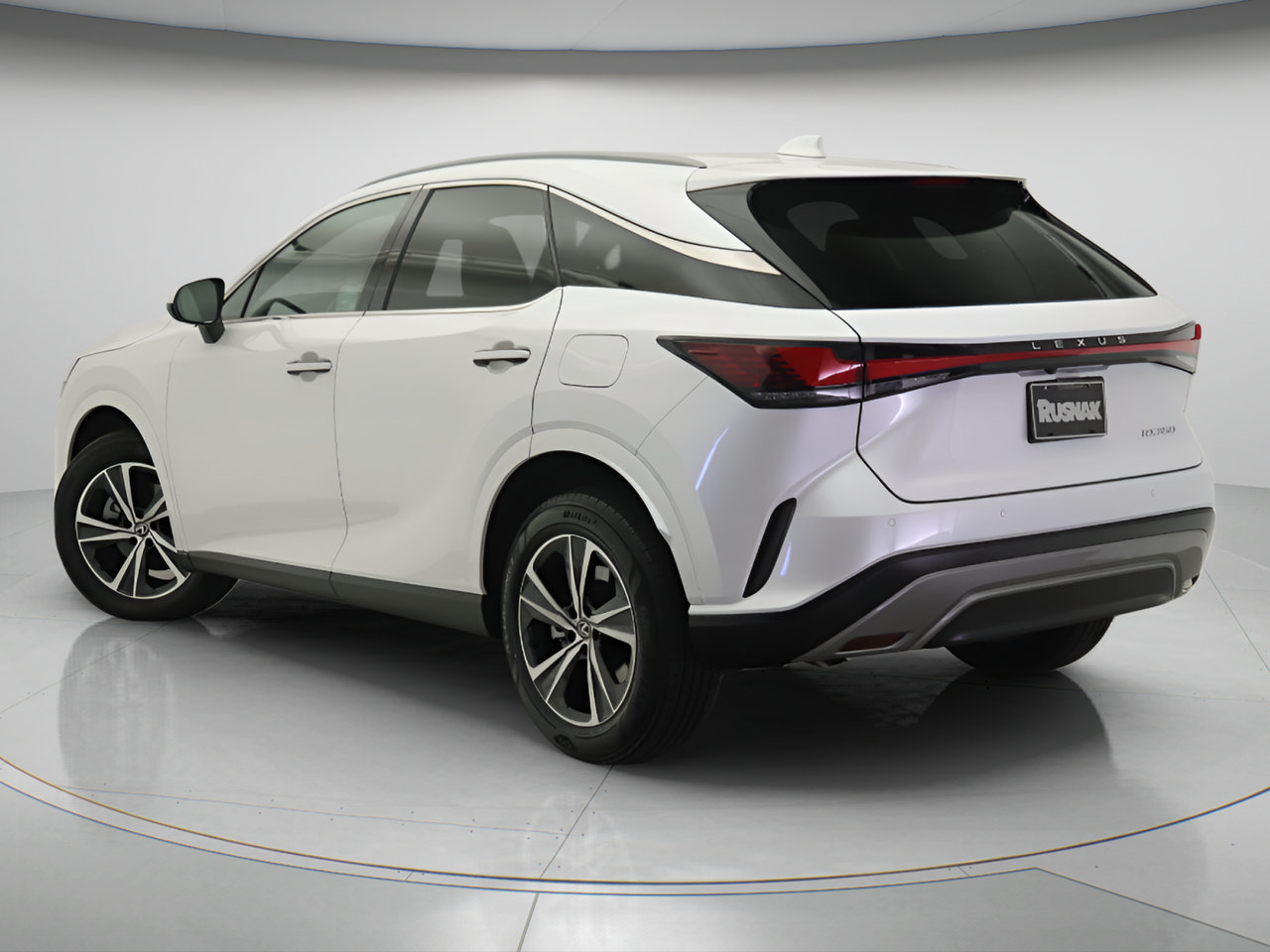 Used 2024 Lexus RX 350 FWD w/ Technology Package image 2