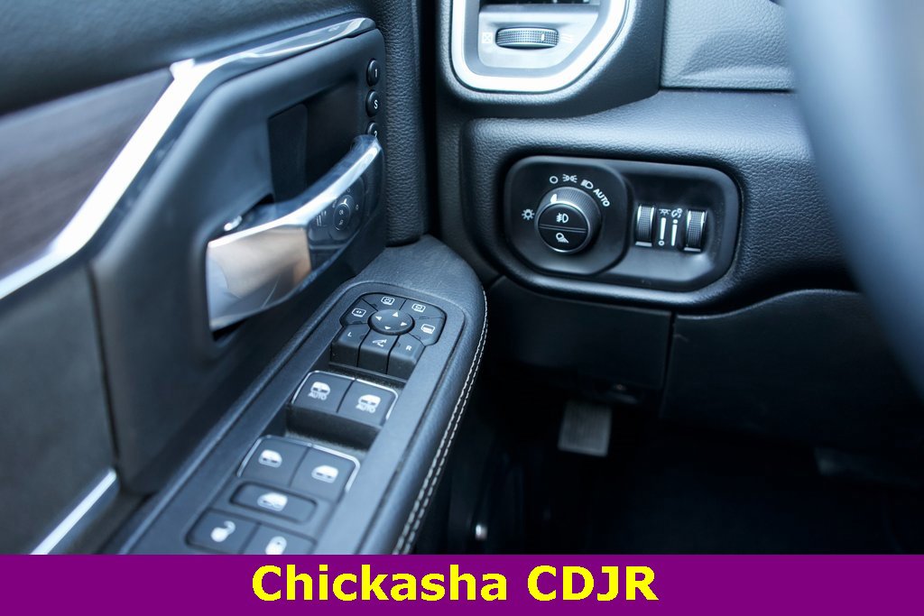 New 2026 RAM 2500 Laramie w/ Night Edition image 8