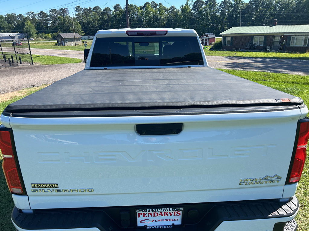 Used 2025 Chevrolet Silverado 2500 High Country w/ High Country Premium Package AWD/4WD image 12