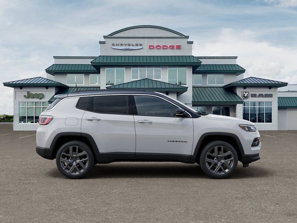 Used 2026 Jeep Compass Limited AWD/4WD image 21