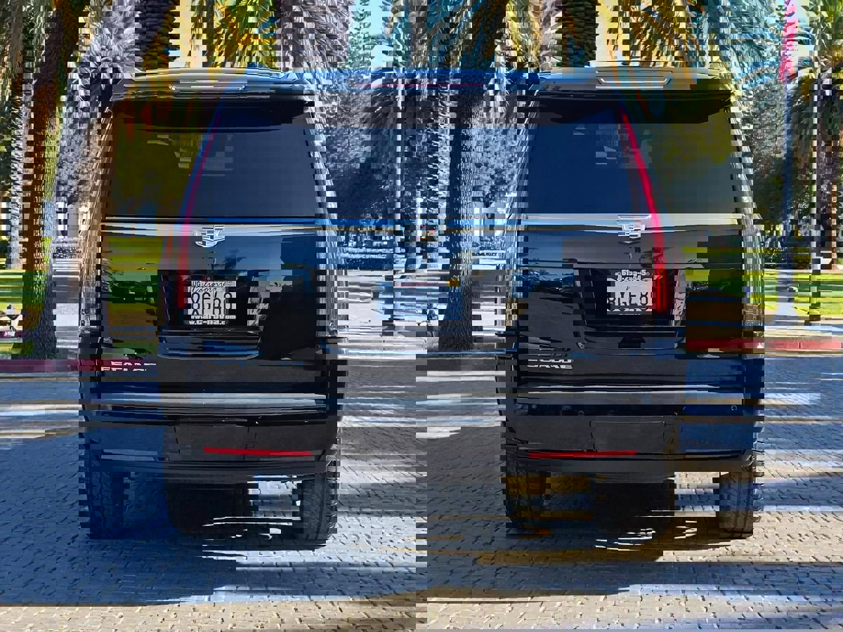 Used 2017 Cadillac Escalade Luxury image 6