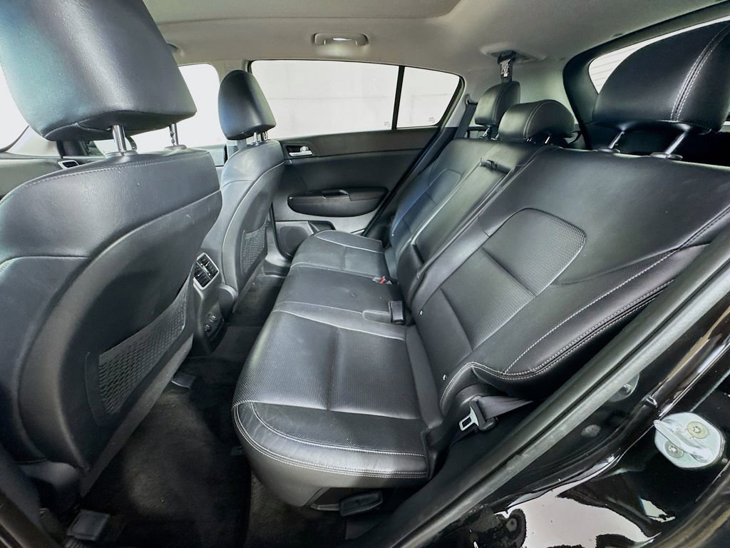 Used 2017 Kia Sportage EX w/ EX Technology Package image 29