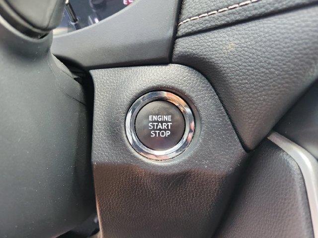 Used 2024 Toyota RAV4 XLE FWD image 27