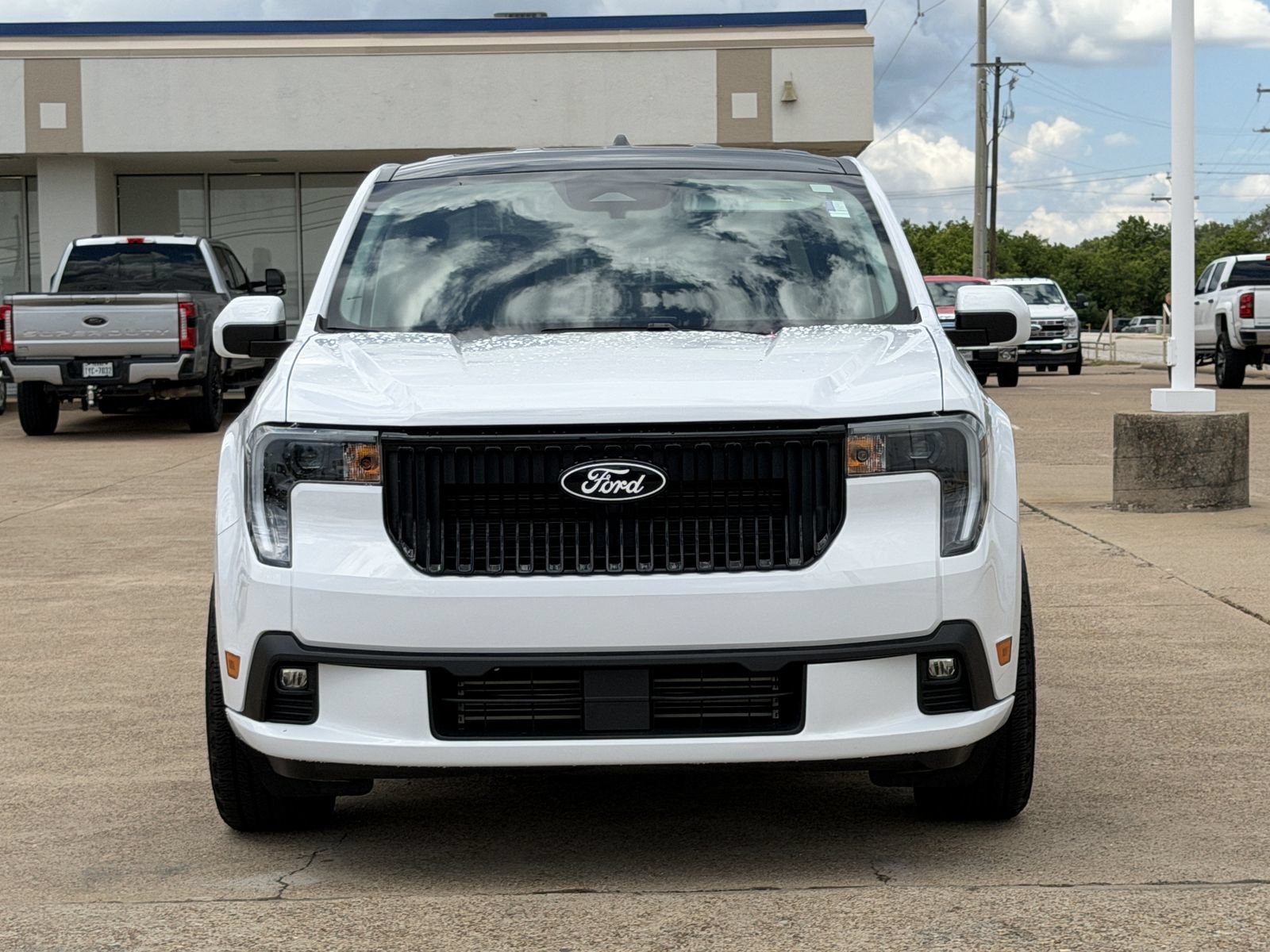Used 2025 Ford Maverick Lobo AWD/4WD image 9
