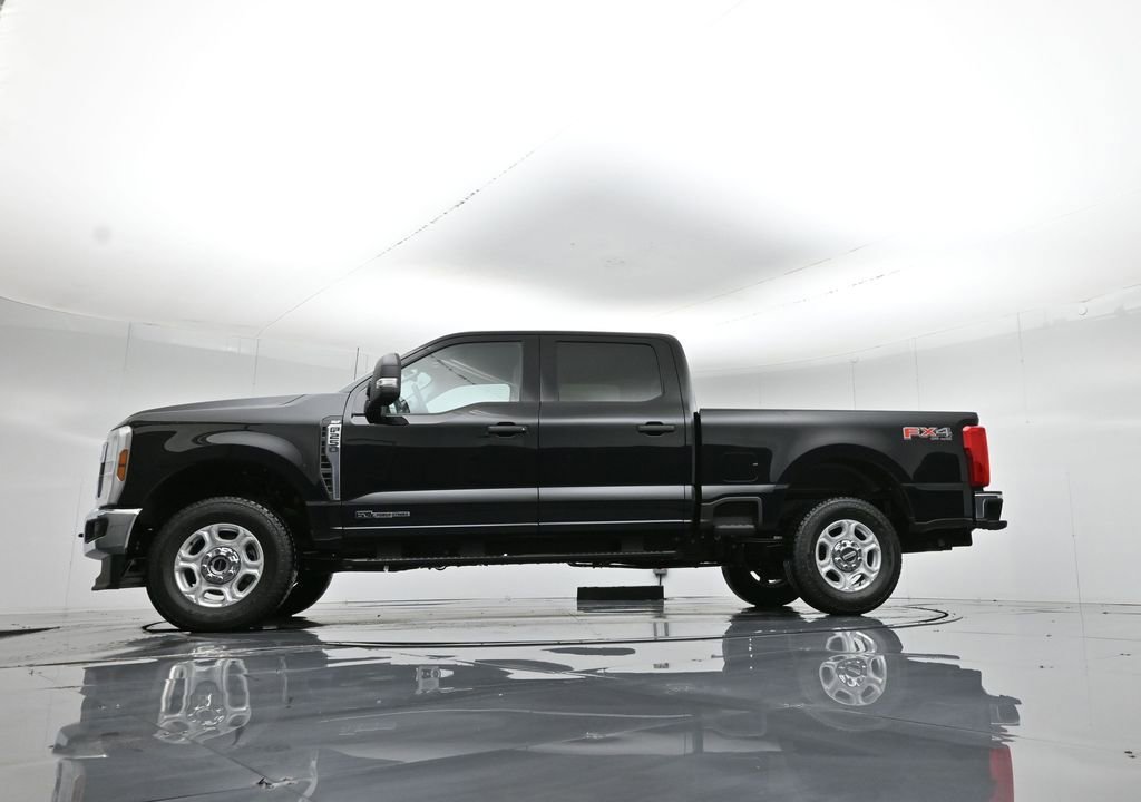 New 2026 Ford F250 XLT w/ FX4 Off-Road Package image 7