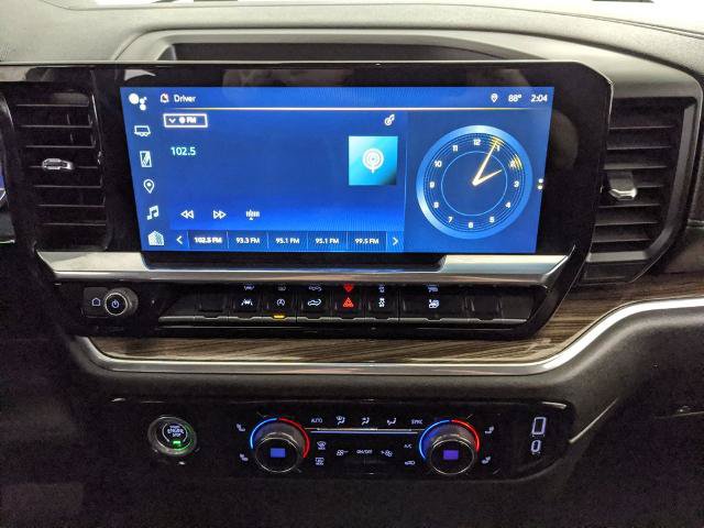 Used 2022 Chevrolet Silverado 1500 LT w/ Protection Package AWD/4WD image 8