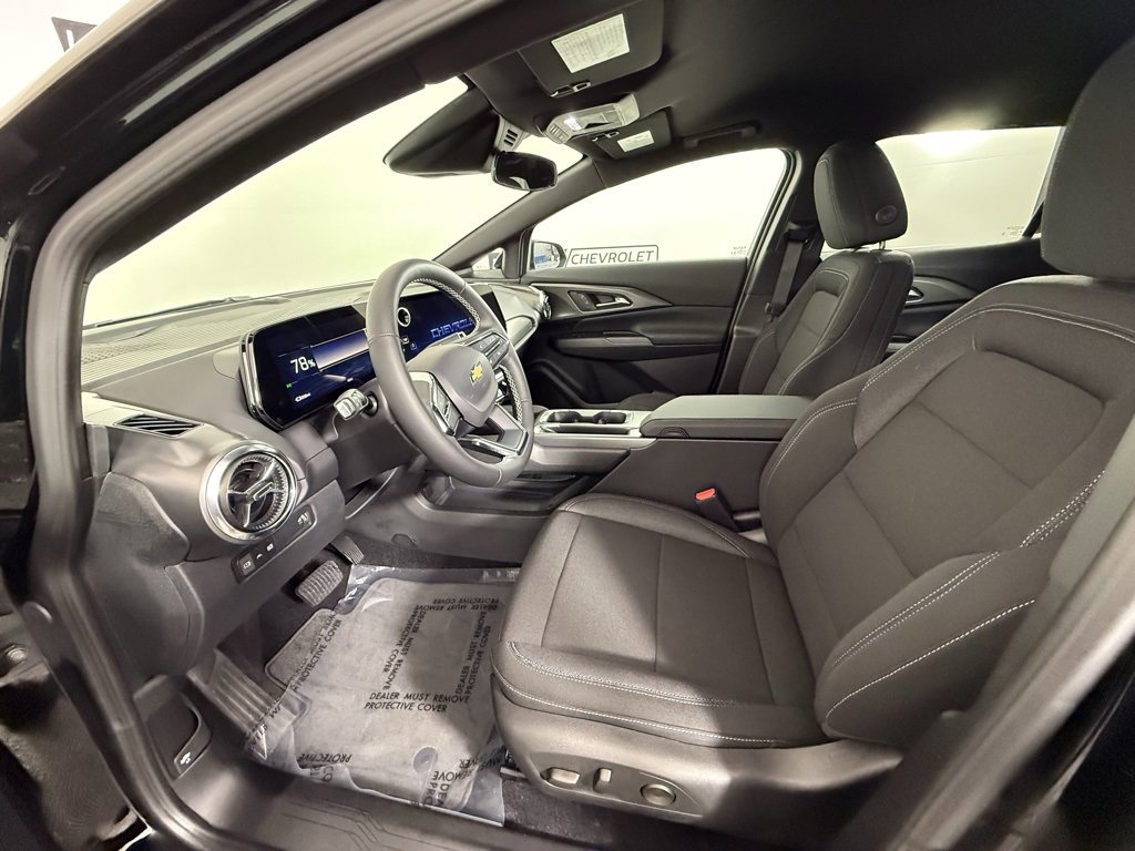 New 2026 Chevrolet Equinox EV LT image 13