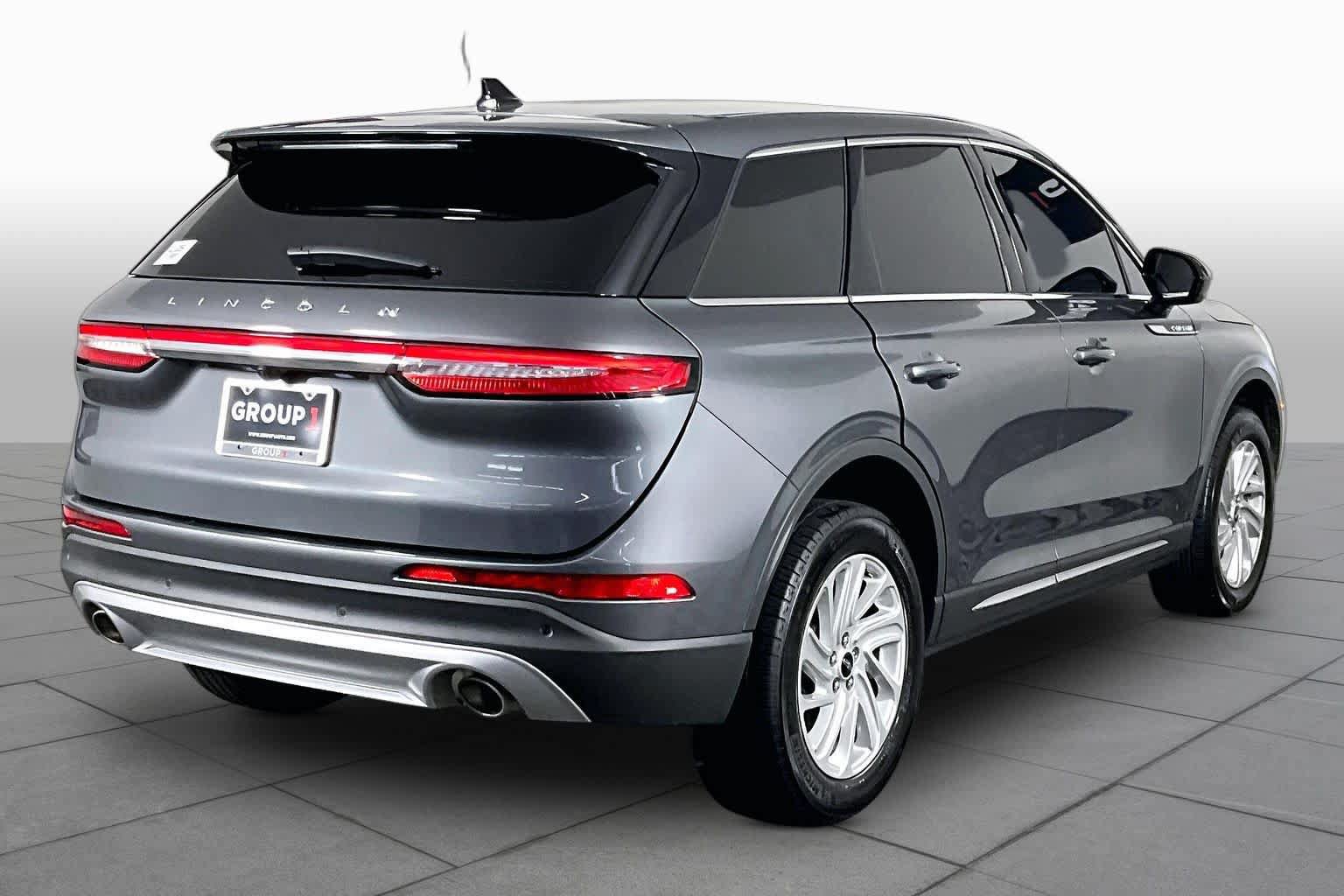 Used 2024 Lincoln Corsair FWD image 12