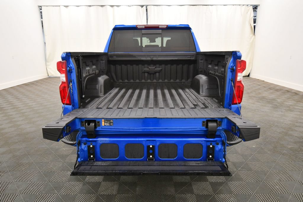 Used 2024 Chevrolet Silverado 1500 RST AWD/4WD image 7