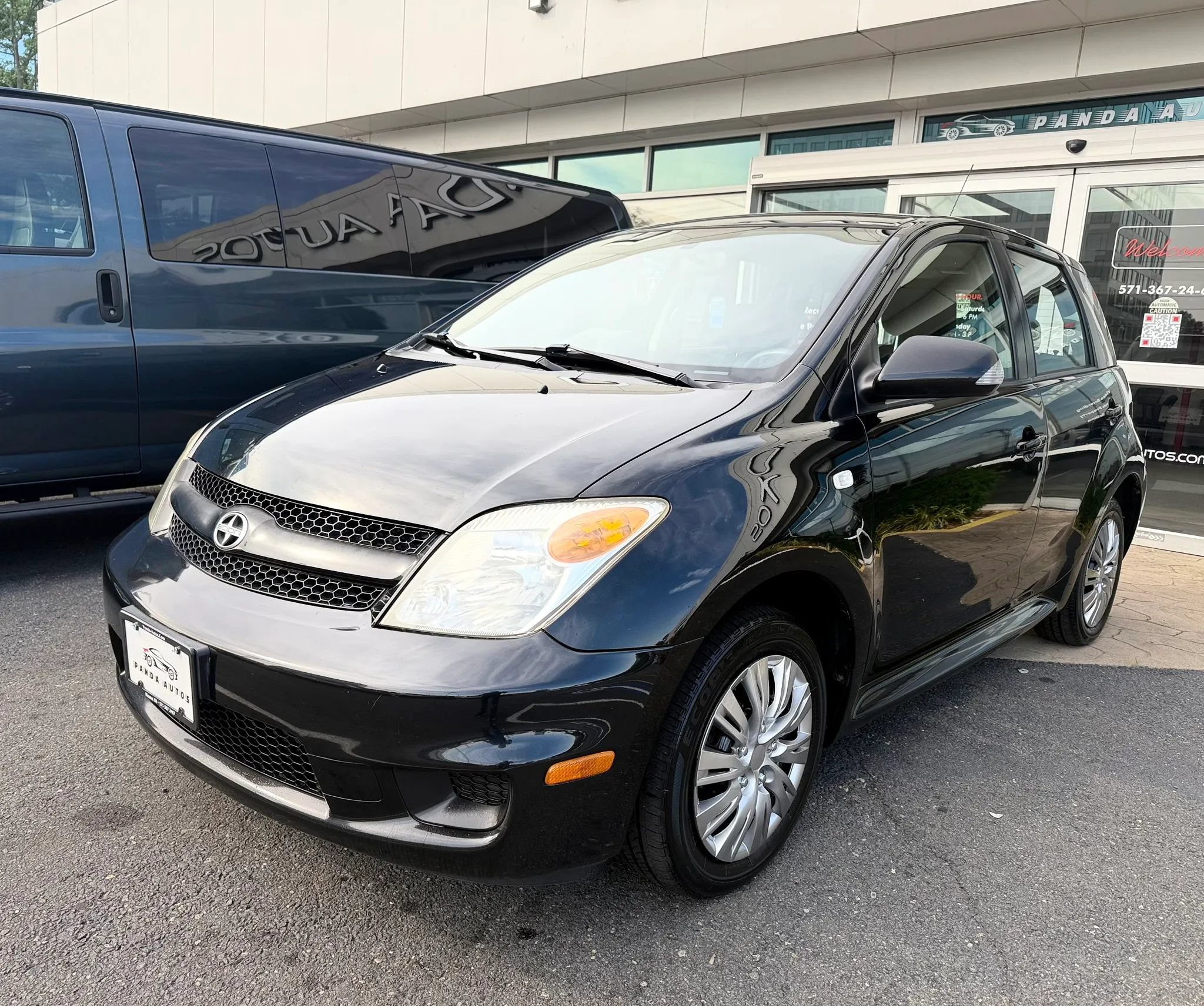 Used 2006 Scion xA FWD image 3