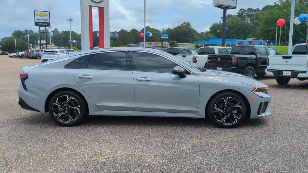 Used 2025 Kia K5 GT-Line w/ GT-Line Premium Package FWD image 4