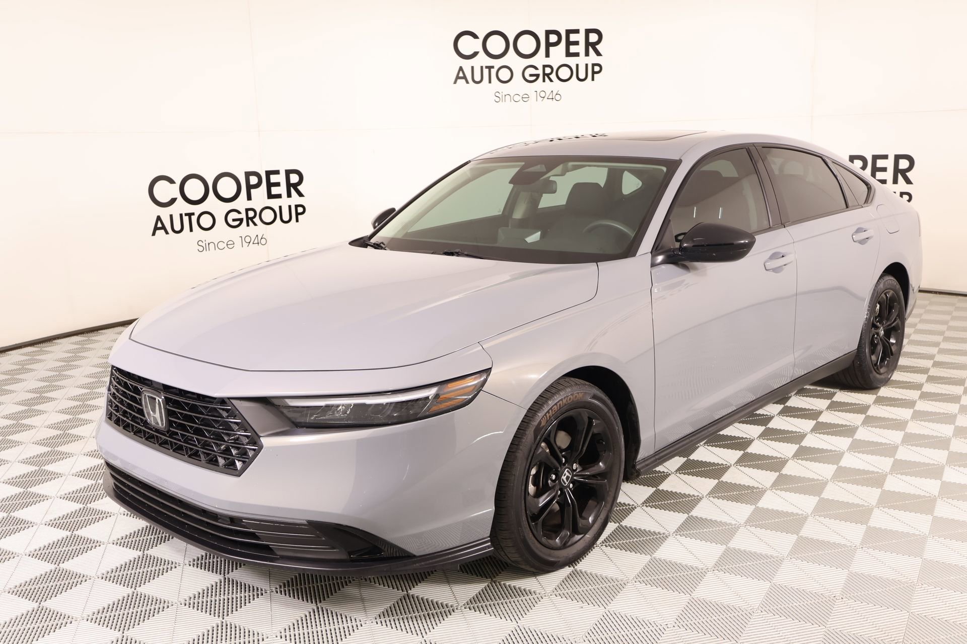 Used 2025 Honda Accord SE image 10