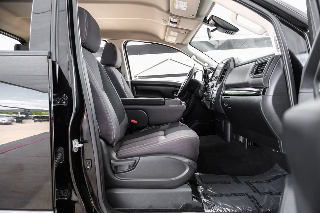 Used 2022 Nissan Titan SV w/ Accessory Utility Package AWD/4WD image 33