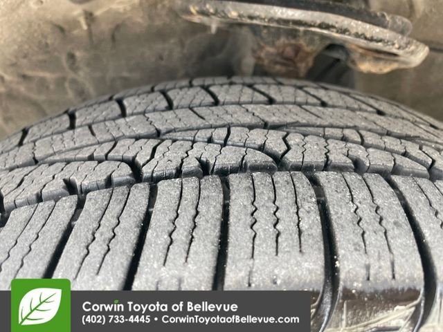 Used 2017 Toyota RAV4 Limited AWD/4WD image 27