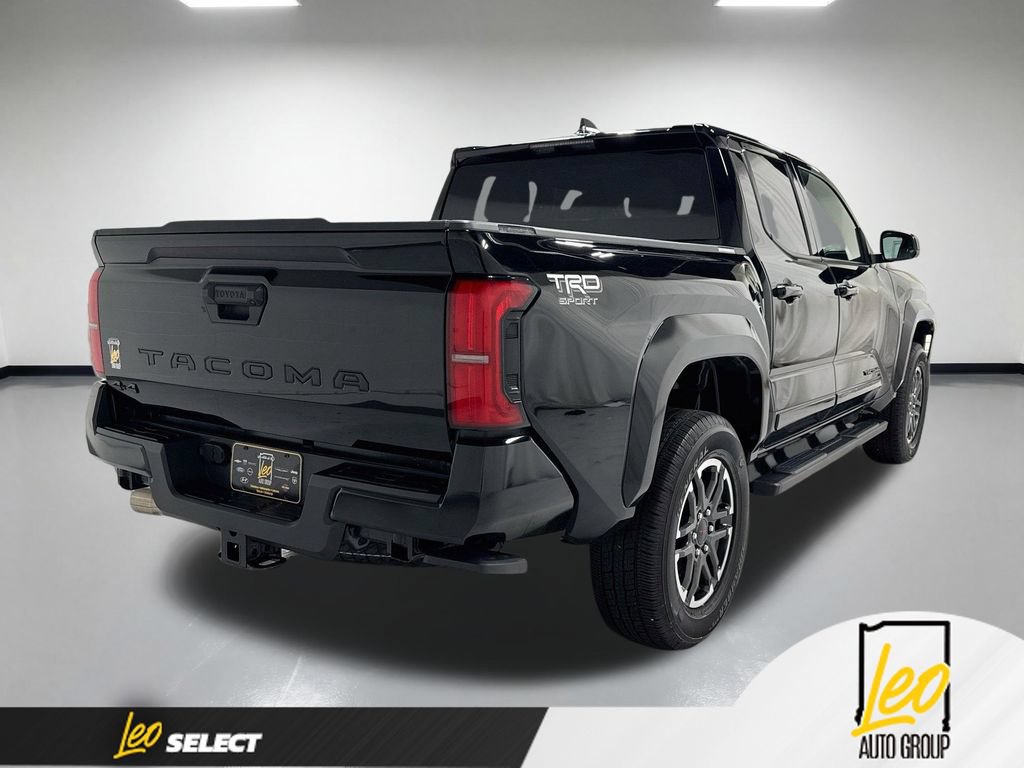 Used 2025 Toyota Tacoma TRD Sport AWD/4WD image 8