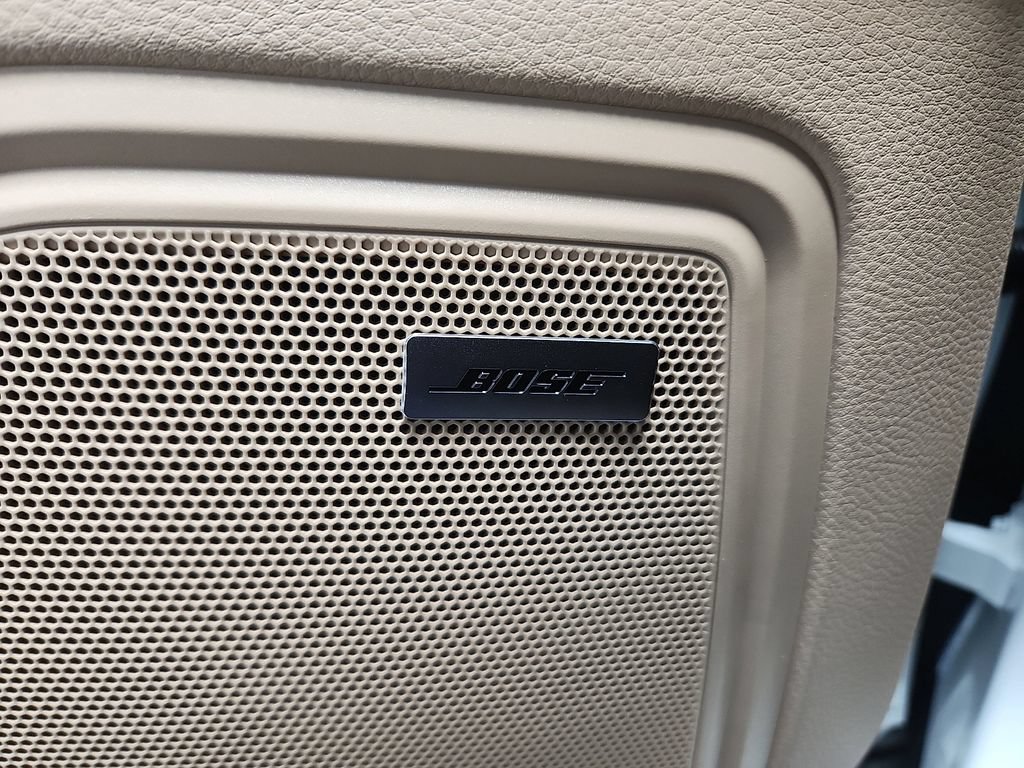 New 2026 Porsche Macan AWD/4WD image 21