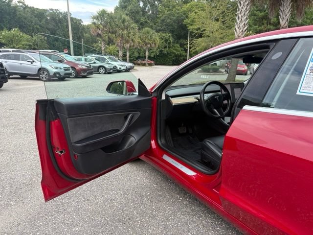 Used 2018 Tesla Model 3 Mid Range RWD image 11
