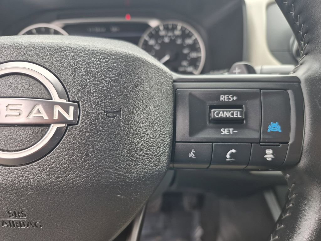 Used 2025 Nissan Rogue SV AWD/4WD image 20