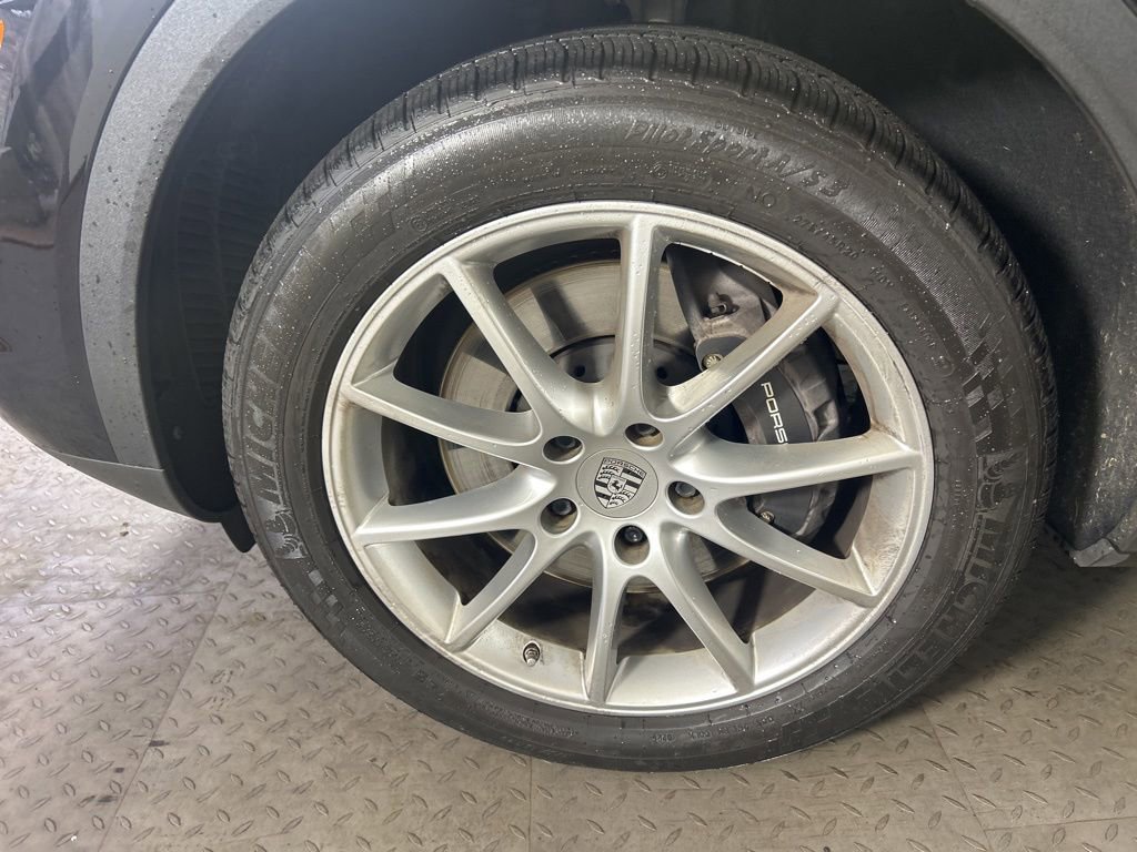 Certified 2022 Porsche Cayenne image 18