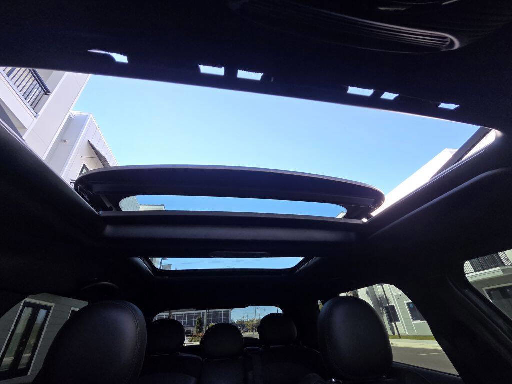 Used 2020 MINI Cooper S image 20