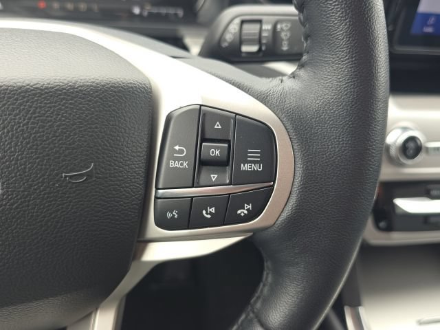 Used 2023 Ford Explorer XLT w/ Equipment Group 202A RWD image 40