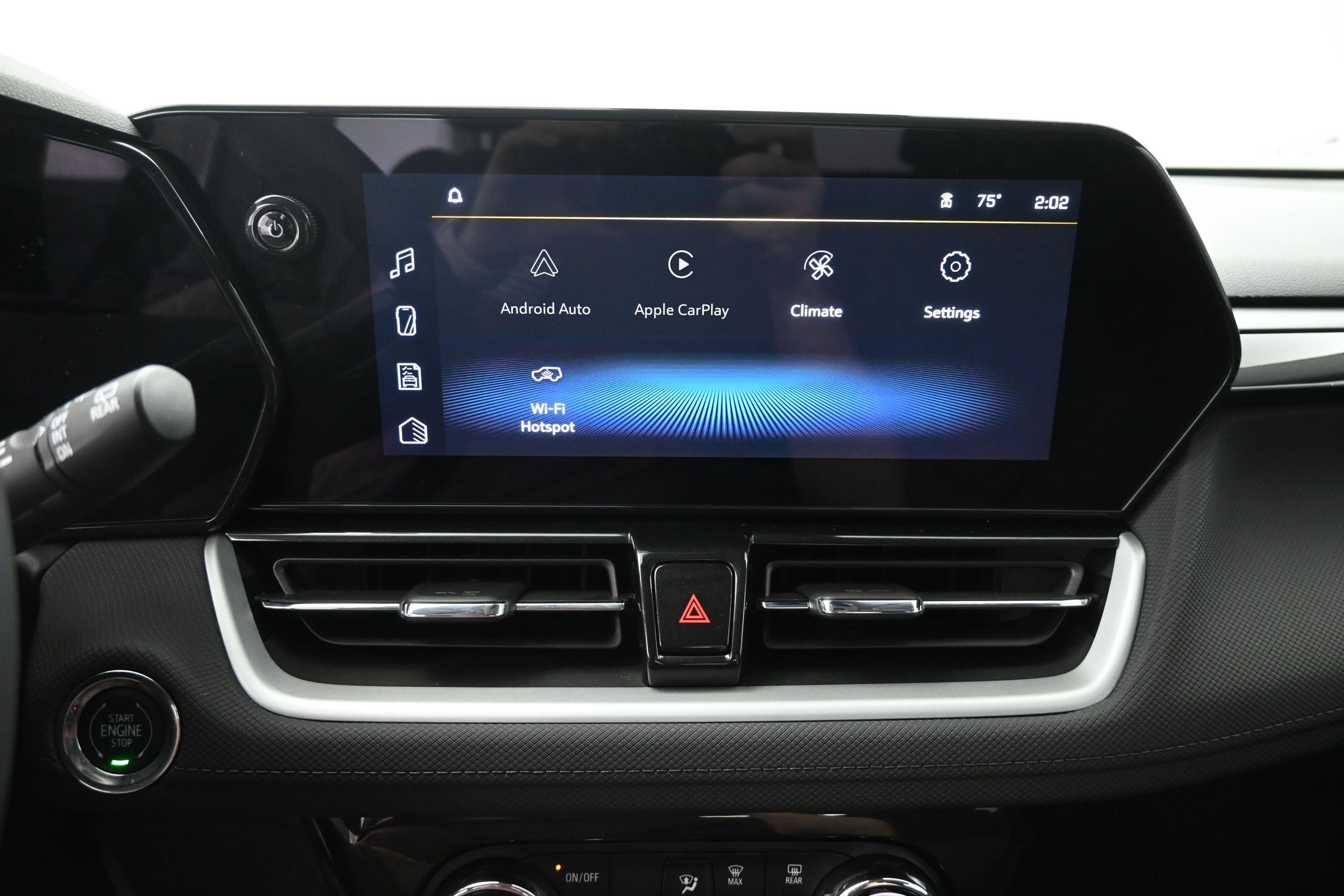 Used 2024 Chevrolet TrailBlazer LT w/ Convenience Package AWD/4WD image 17