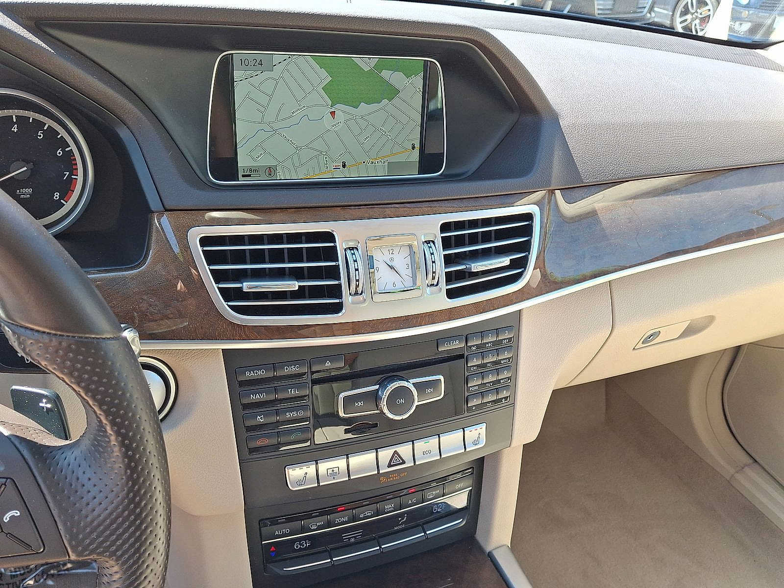 Used 2015 Mercedes-Benz E 350 4MATIC Sedan image 19