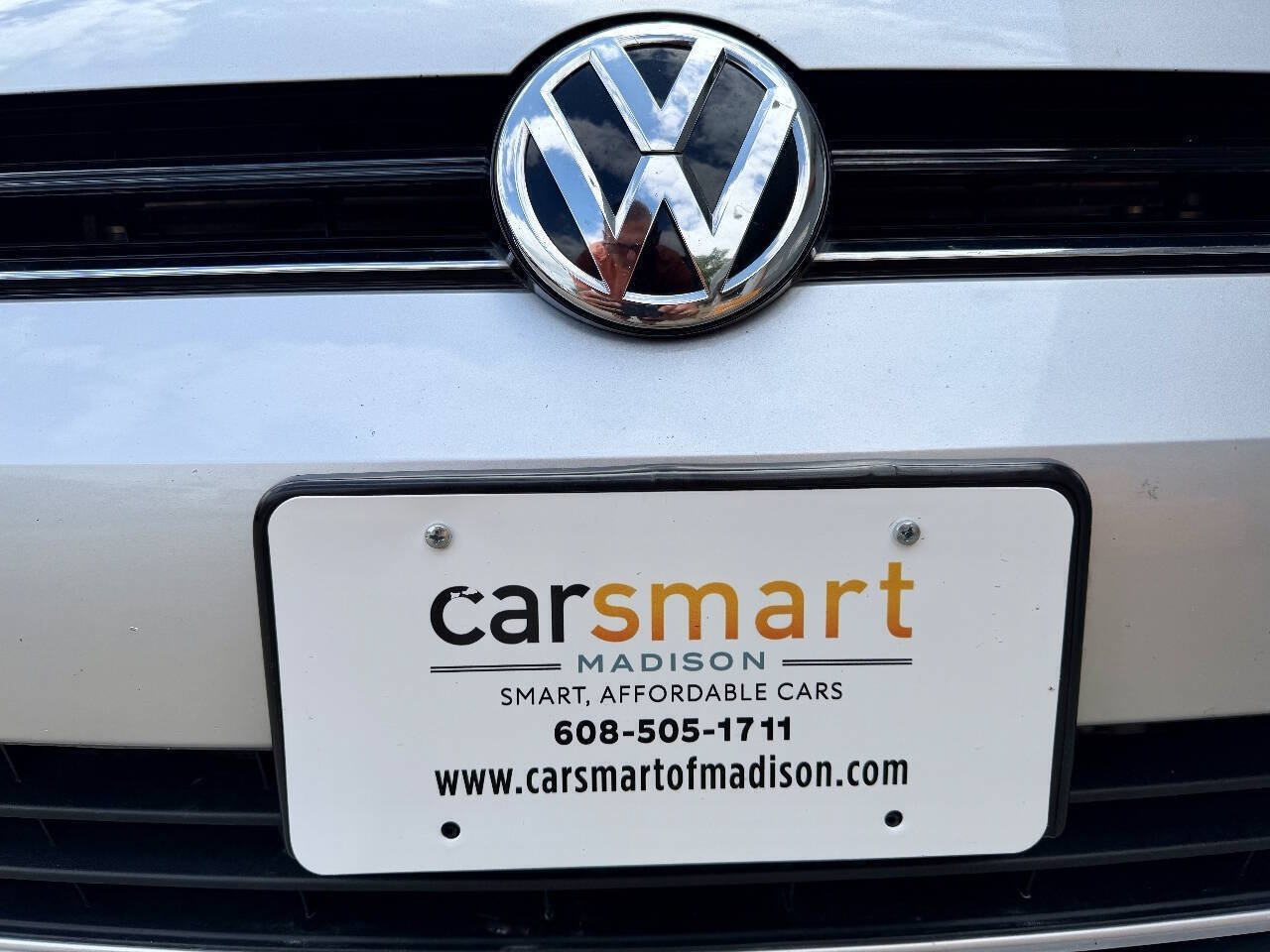 Used 2017 Volkswagen Golf SE FWD image 6