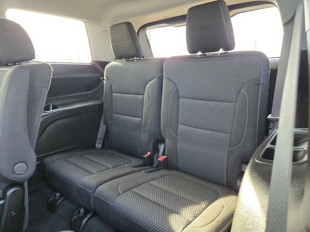 Certified 2023 GMC Acadia SLE w/ Driver Convenience Package image 32