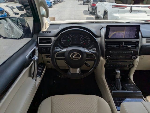 Used 2023 Lexus GX 460 Premium w/ Accessory Package AWD/4WD image 16