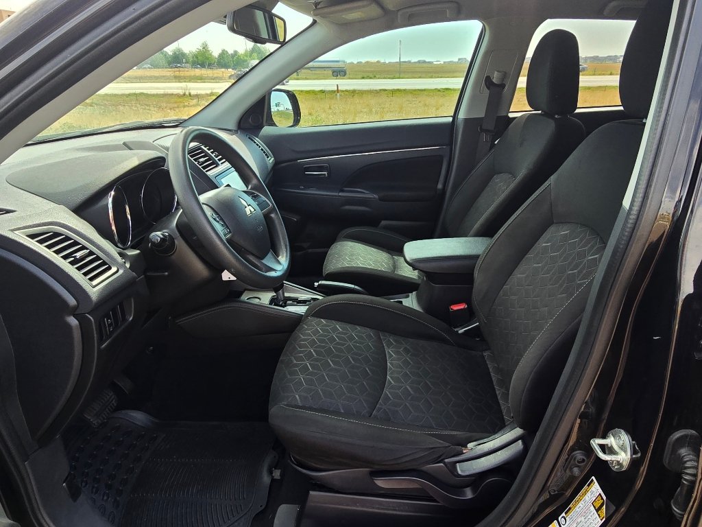 Used 2021 Mitsubishi Outlander Sport LE FWD image 11
