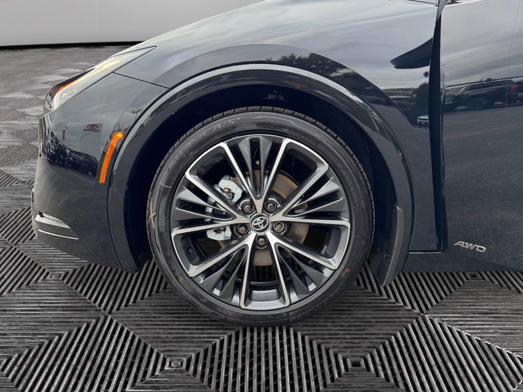 New 2025 Toyota Prius XLE image 14