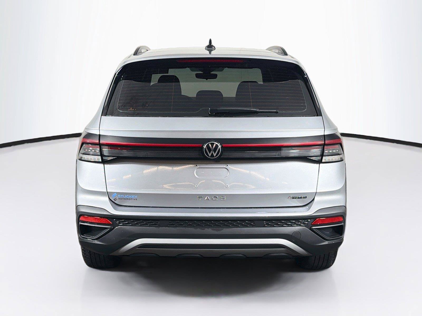 Used 2025 Volkswagen Taos S AWD/4WD image 10