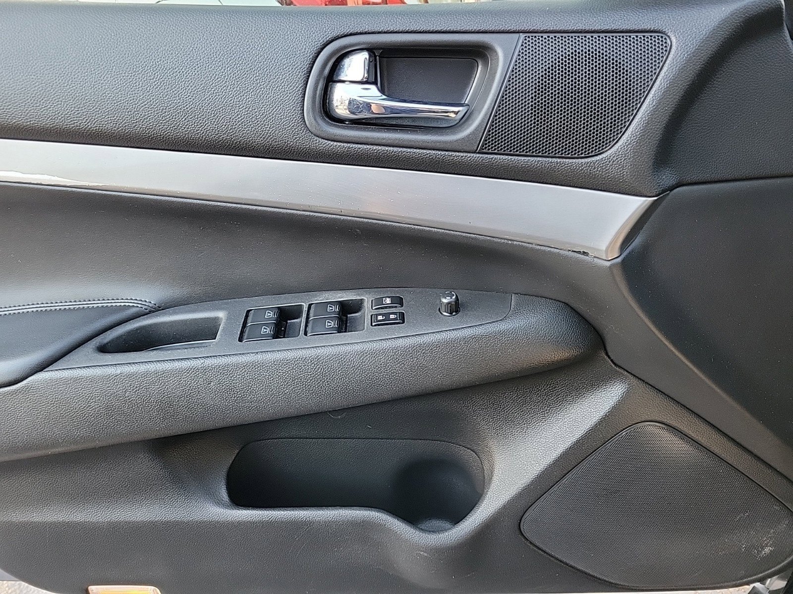 Used 2015 INFINITI Q40 AWD image 28