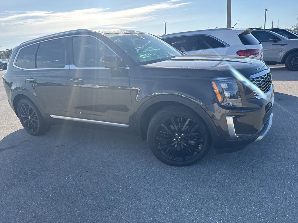 Used 2021 Kia Telluride SX w/ Towing Package FWD image 2