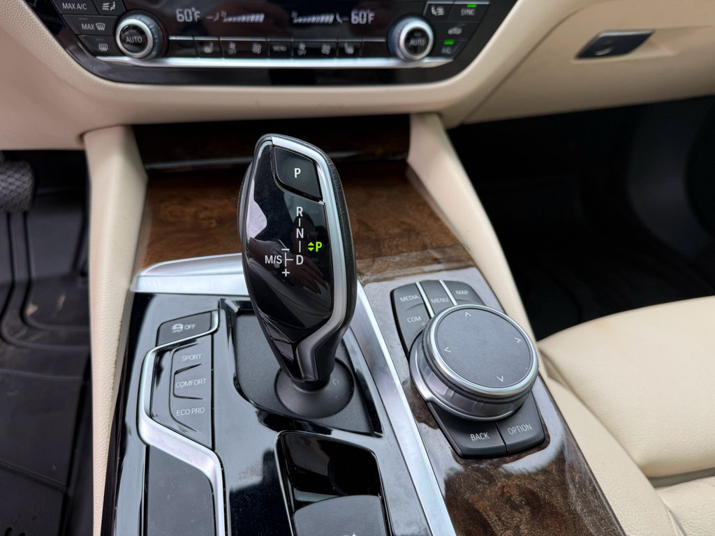 Used 2020 BMW 540i xDrive AWD/4WD image 36