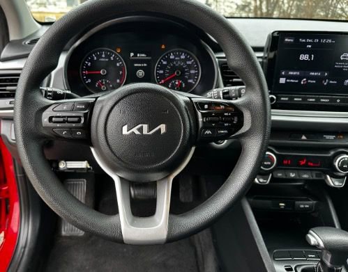 Used 2023 Kia Rio S w/ Technology Package image 4