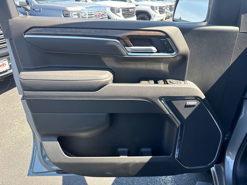 New 2026 GMC Sierra 1500 Elevation w/ Elevation Premium Package AWD/4WD image 14