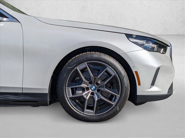 New 2026 BMW i5 eDrive40 image 10