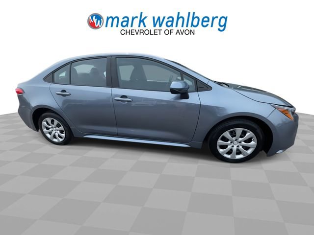 Used 2025 Toyota Corolla LE FWD image 9