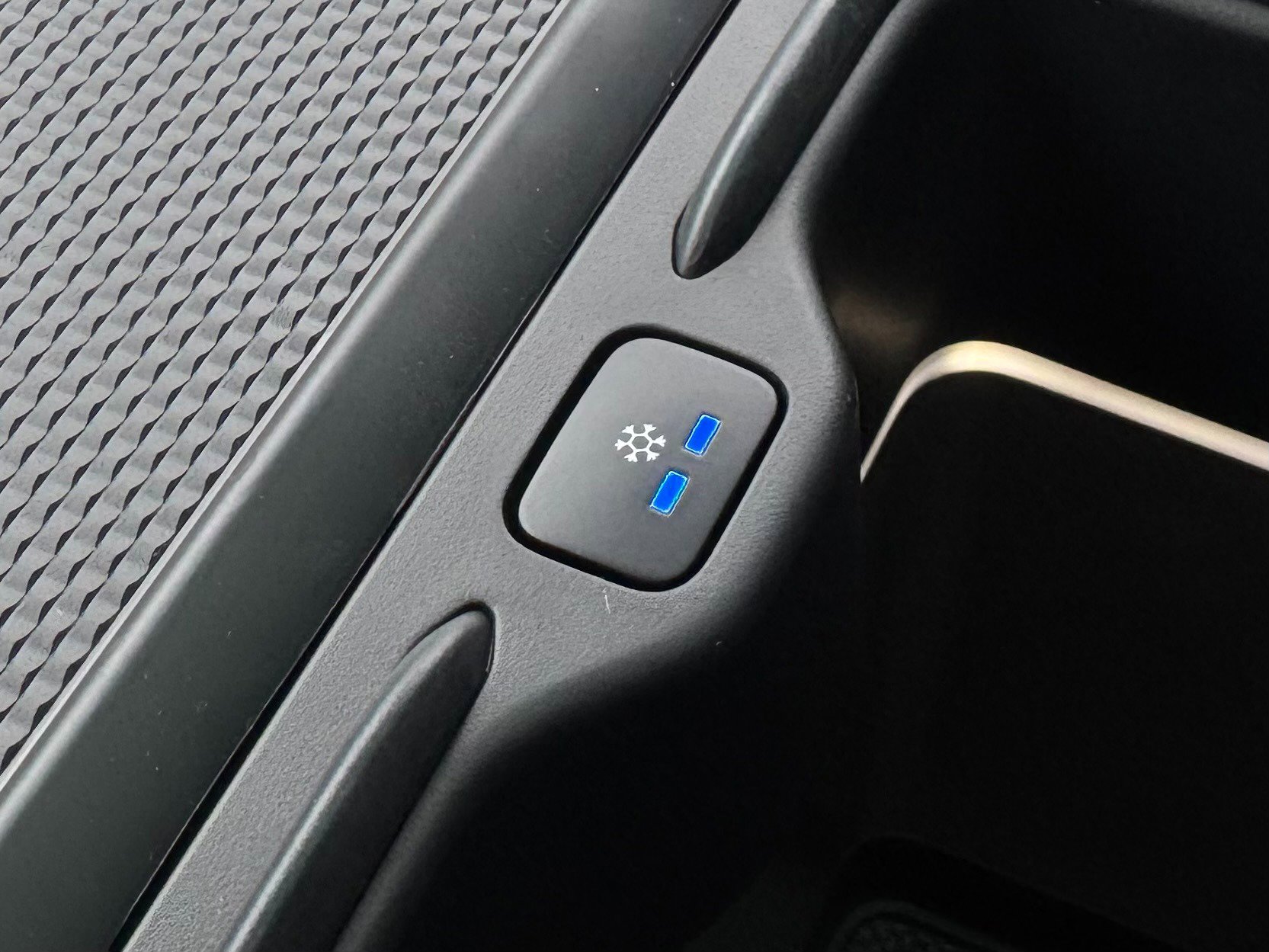 Used 2024 Land Rover Range Rover SE image 15