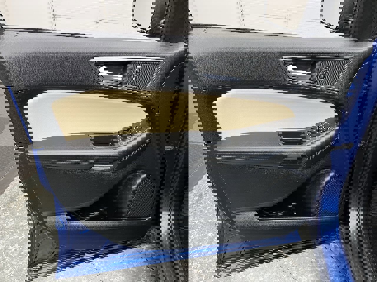 Used 2023 Ford Edge SE image 6