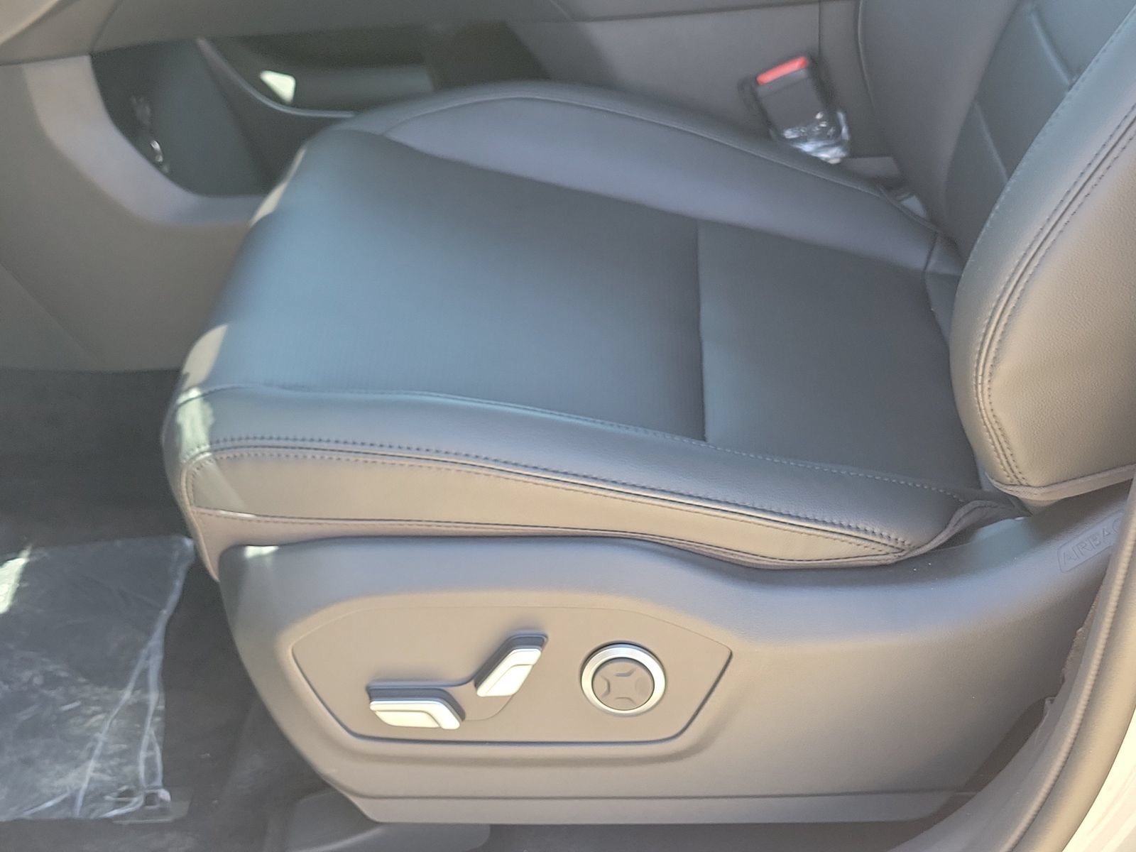 New 2026 Hyundai Santa Fe Limited AWD/4WD image 16