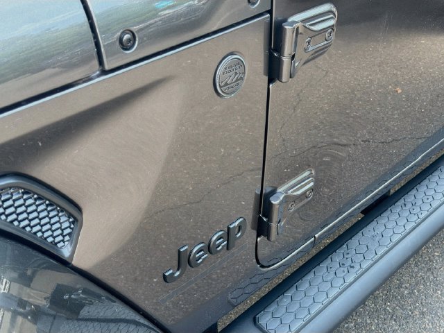 New 2027 Jeep Wrangler Unlimited Sahara AWD/4WD image 23