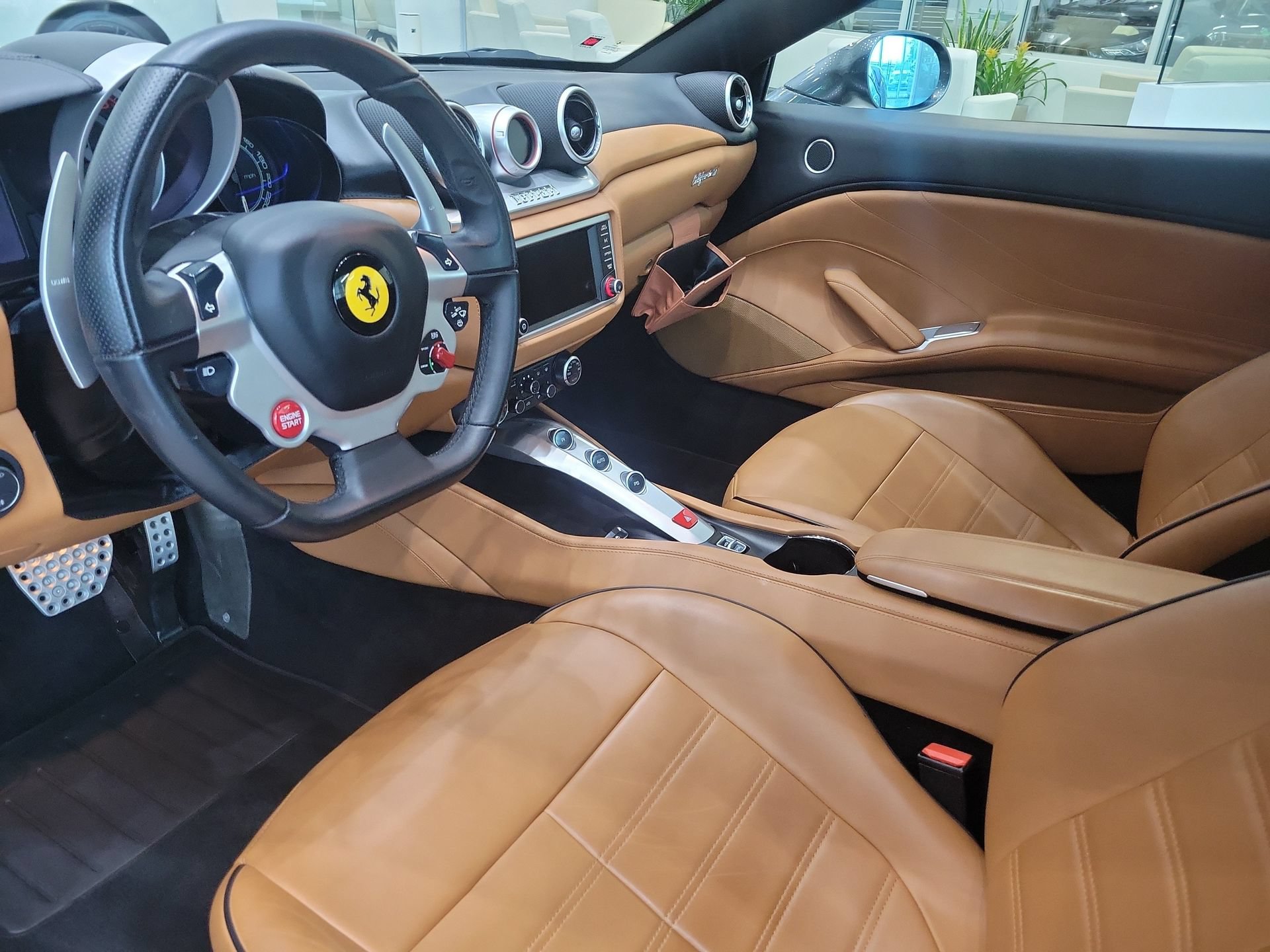 Used 2017 Ferrari California T RWD image 35