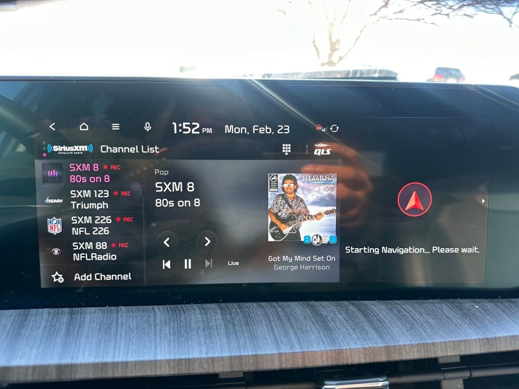 Used 2025 Kia Telluride SX image 18