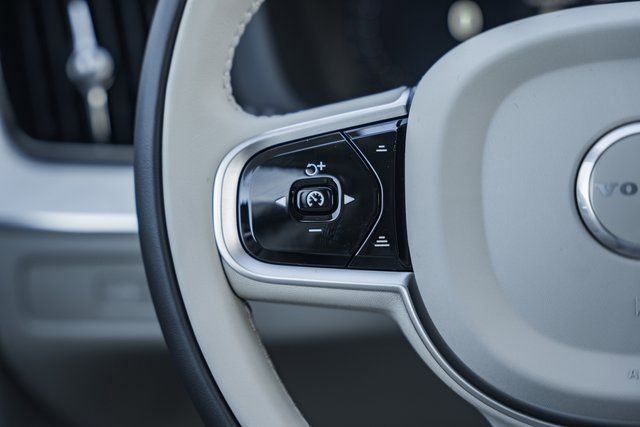 New 2026 Volvo XC60 T8 Ultra w/ Protection Package Premier image 29