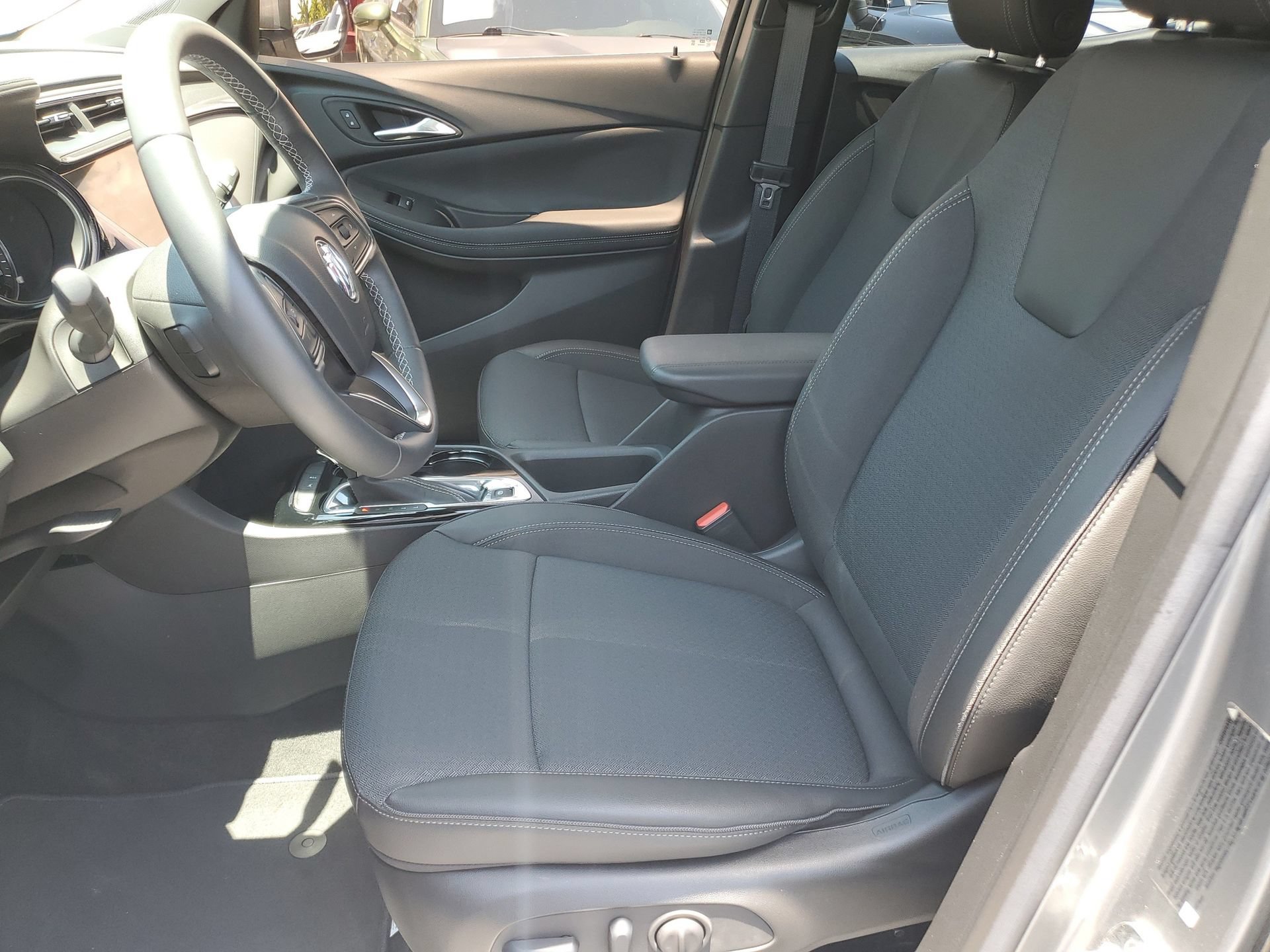 Used 2023 Buick Encore GX Select w/ Sport Touring Package FWD image 22
